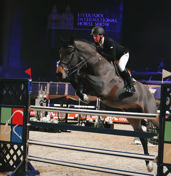 Peter Moloney wins opening Intl class at Liverpool International Horse Show